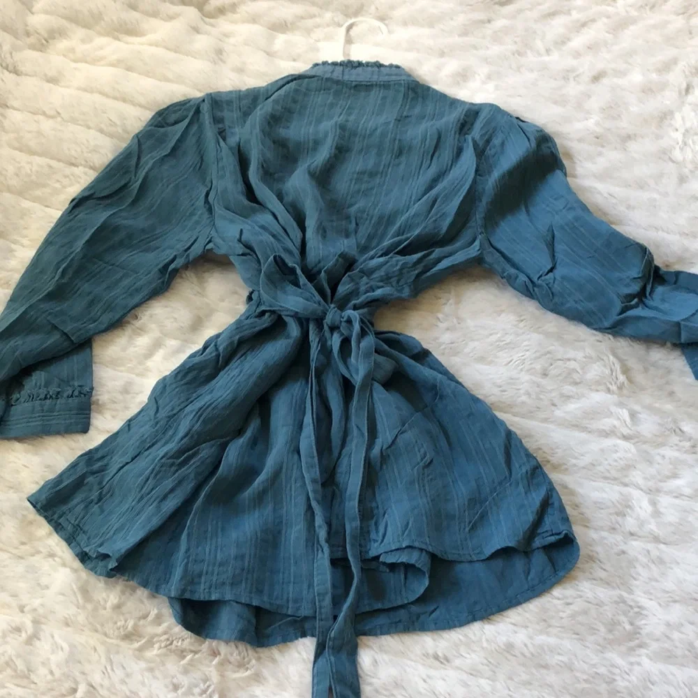 2/$25! ⭐️ BCBGirls‎ buttoned dress/tunic top